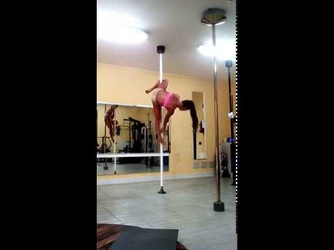 Eva Moretti,Elbow Split to elbow grip !
