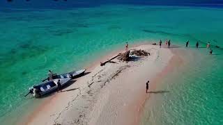 Pantai Merah: Unveiling the Enchantment of Pink Island, KOMODO, Indonesia