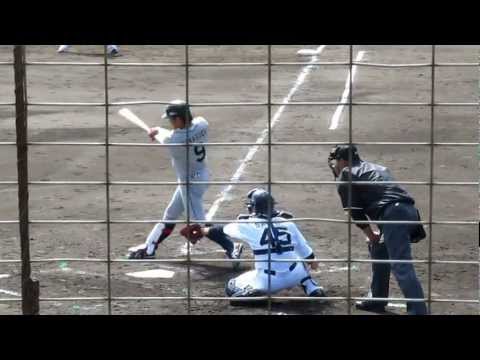 紅白戦での坂口智隆選手（＃9）。オリックス春季キャンプ2013