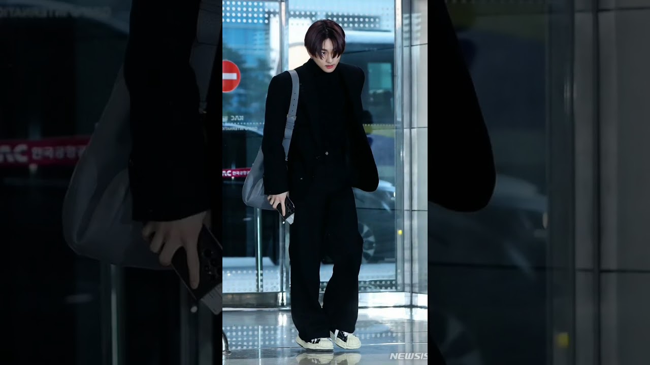 Jungwon airport fashion🖤subscribe for jungwon 