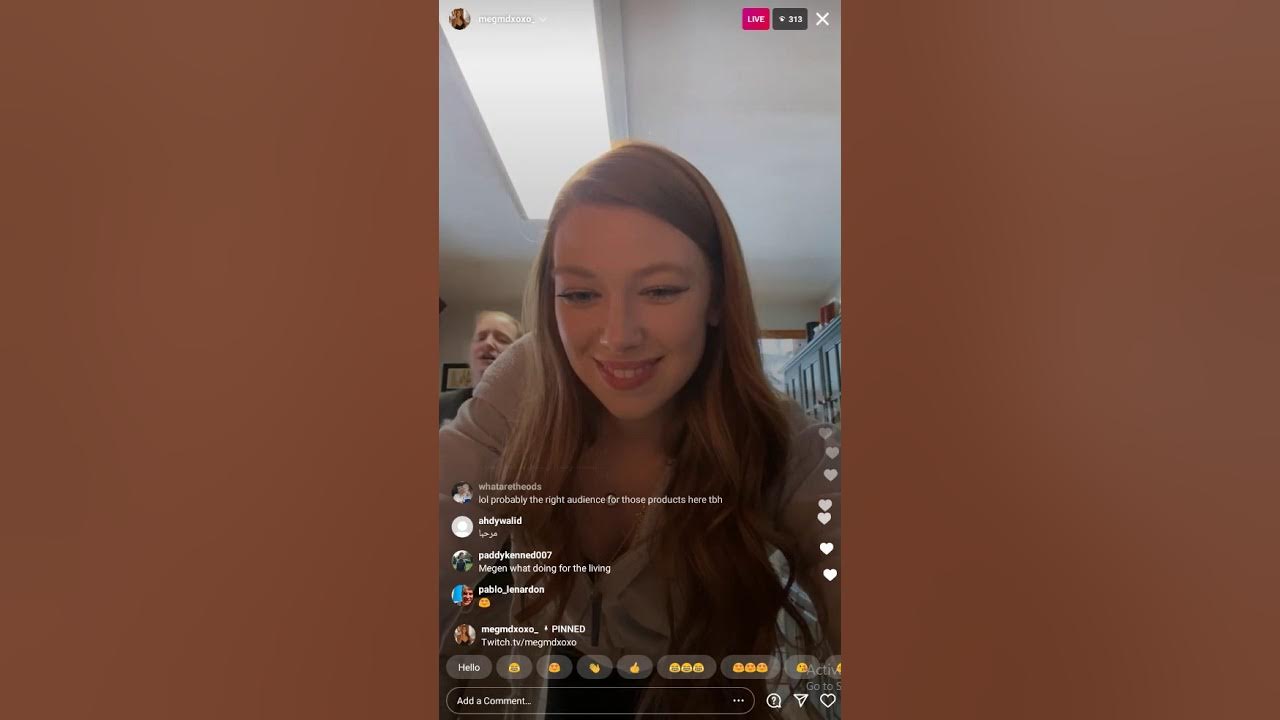 Model Megmdxoxo livestream reply to comments on Instagram 2021 - YouTube