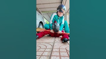 Khi Lính Tròn Squid Game Chơi Gonggi Bị Mẹ Bắt | Sheep #shorts