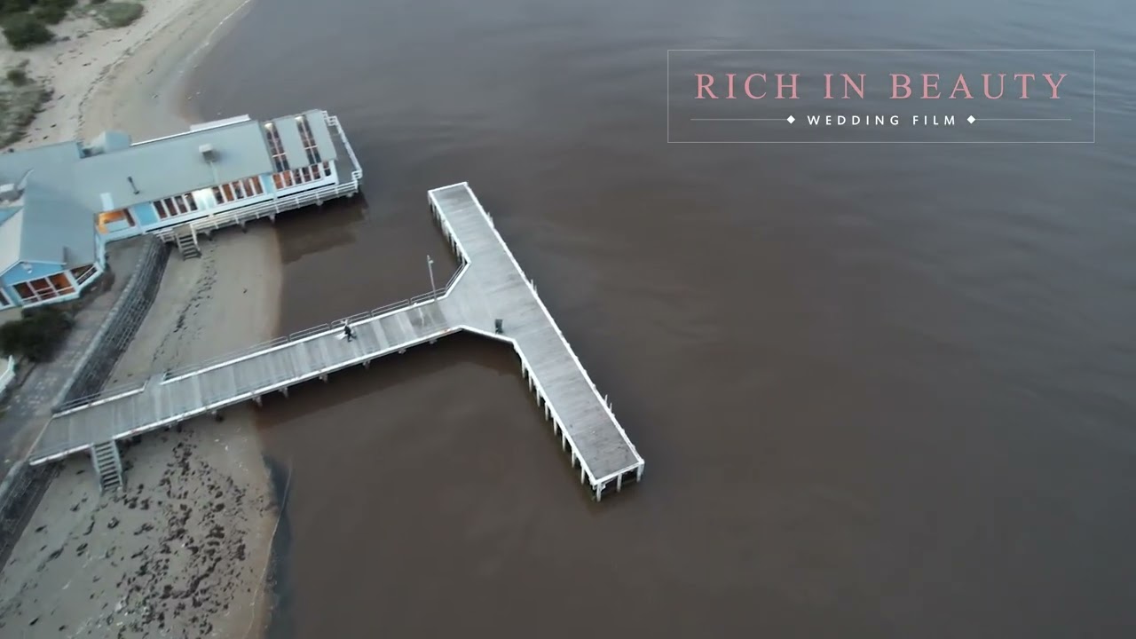 At The Heads, 1A Jetty Rd, Barwon Heads VIC 3227 // Wedding Venue Geelong