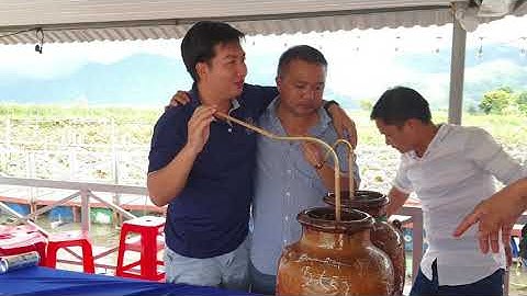 Rượu cần hạ thổ của đồng bào Ê ĐÊ/ẨM THỰC TÂY NGUYÊN