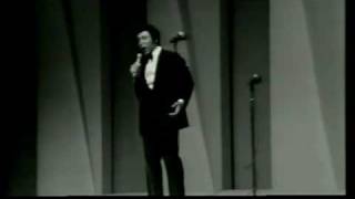 Miniatura de vídeo de "Paul Anka - "This Crazy World" - III Festival Internacional da Canção / 1968"