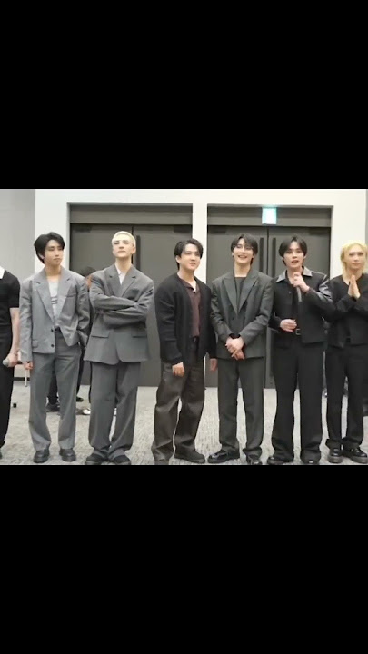 ear-splitting scream after #leeknow says,“that’s a promise💓”in cutest way he know he is adord in jpn