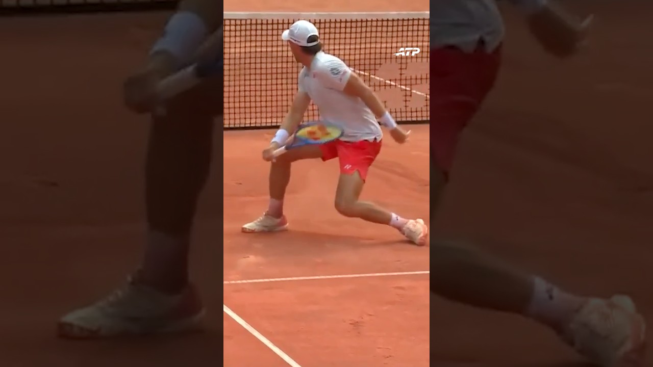 A half-volley of the highest order😮‍💨             #tennis #atp #hotshot
