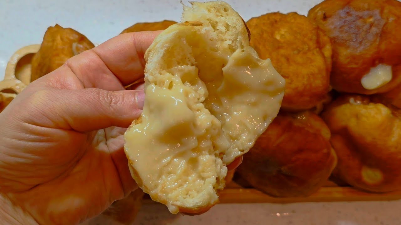 İçərisi kremli və ətli ponçiklər.Belə dadlısını yeməmisiniz.Donuts with cream and meat.Пончики 