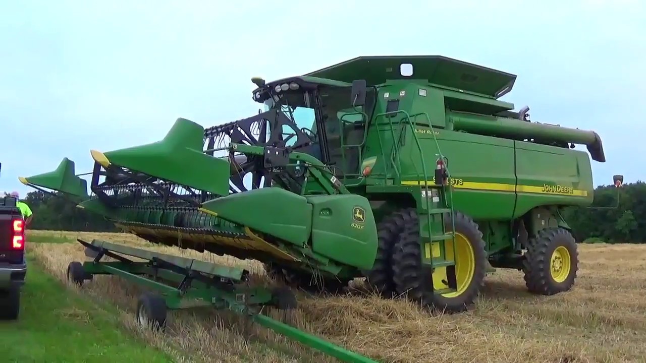 Wheat Harvest 2017 - Less Farms - Greenford Ohio - YouTube