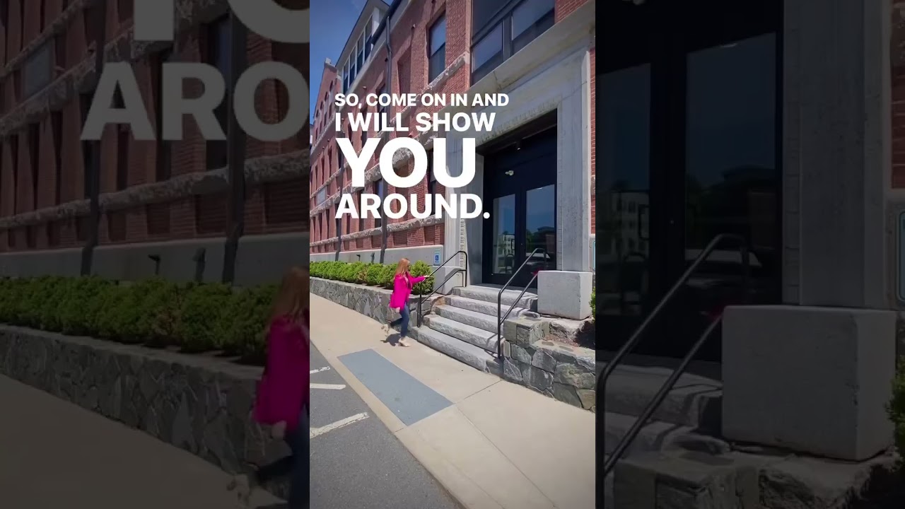 Tour this Quincy center condo with me! 