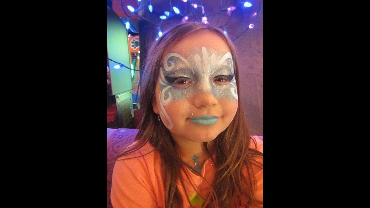 Teal Shimmer Snowprincess facepainting (Music)