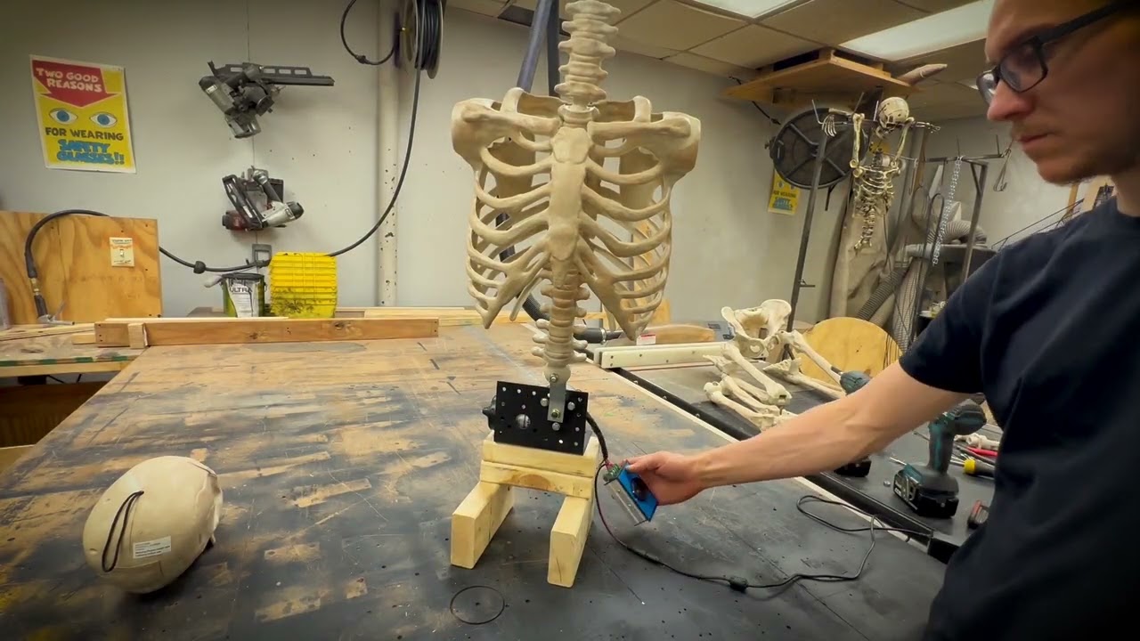 Peeking Skeleton Motorized Halloween Mech - How To Video