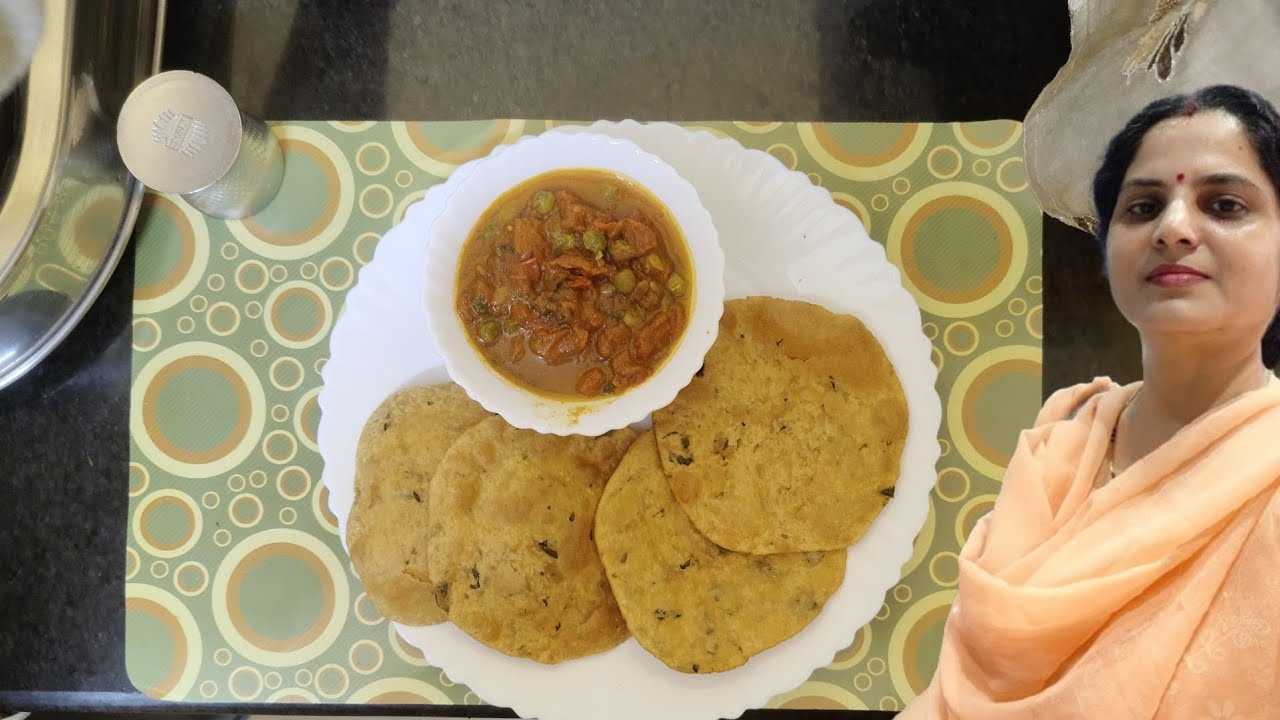 टमाटर और मटर की चटपटी चटनी गरम गरम पूरी के साथ👌🏻- Shree Raghunath Ji Rasoi