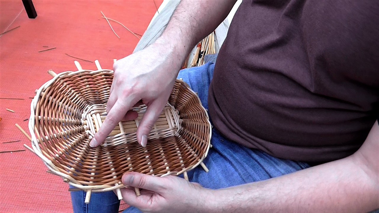 How to Weave an Oval Base in French Randing - YouTube