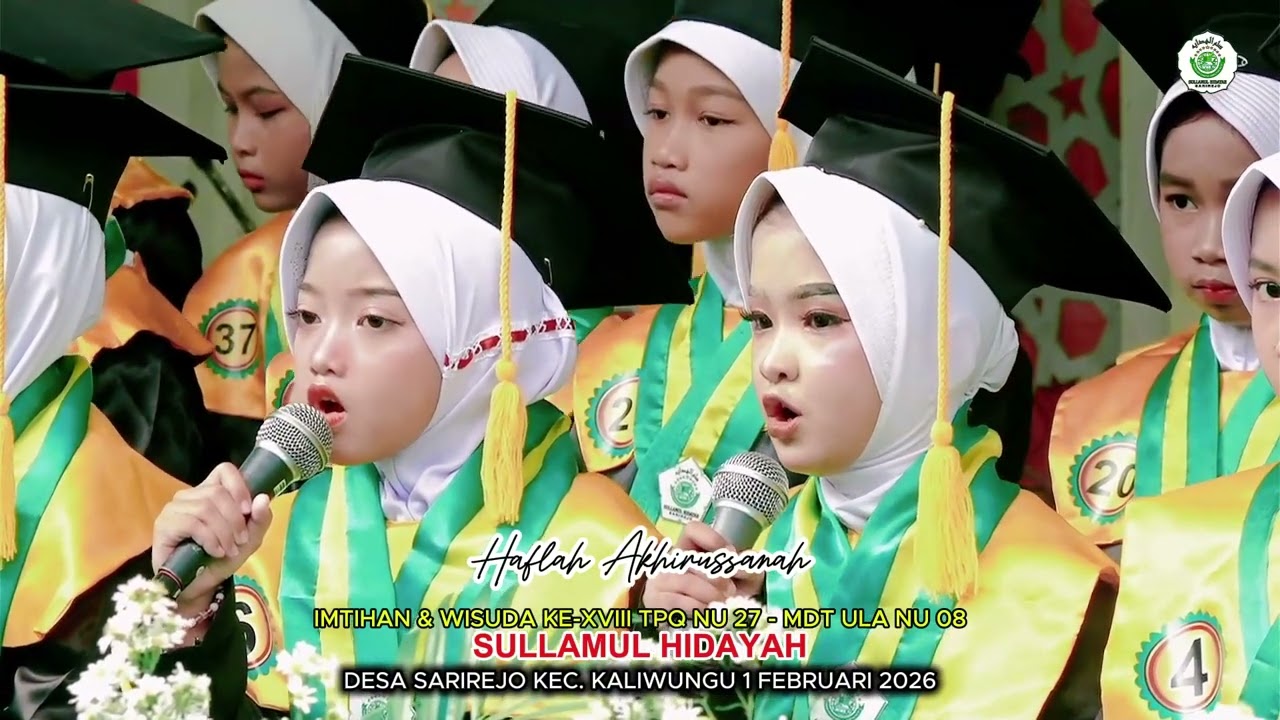 5 PROSESI WISUDA