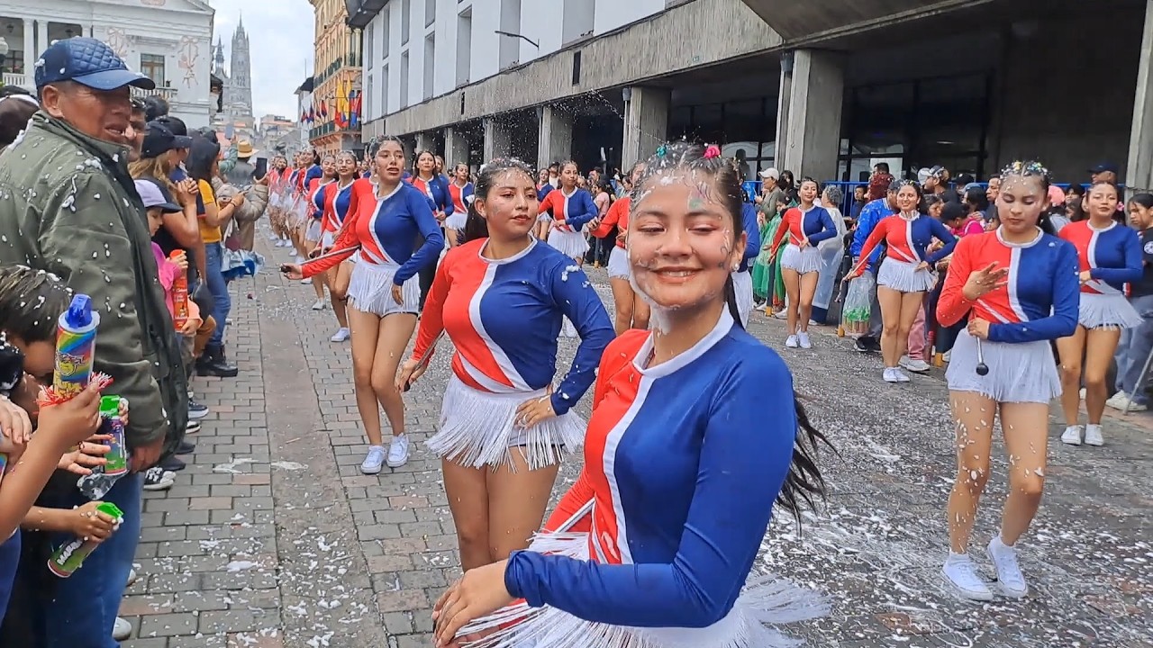 carnavales Quito Ecuador 2026