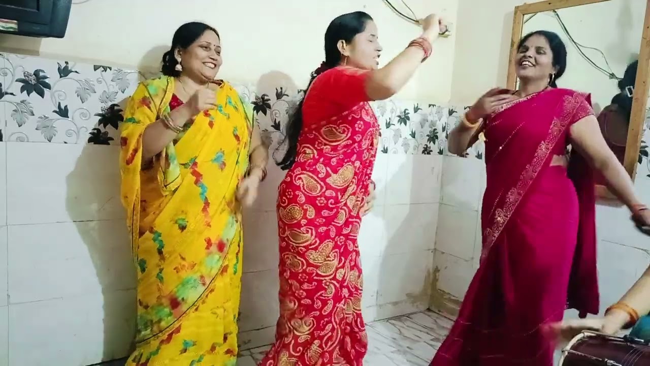 बहुत सुंदर गारी गीत 🥰 गज़ब क्या चुटकुले गाने 🤣 कमेंट करे केसा लगा 