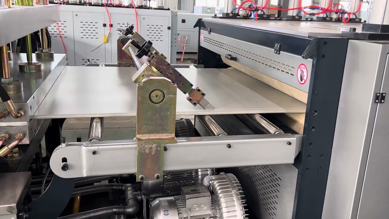 Live shot of the PP co-extrusion hollow building formwork production line test run.