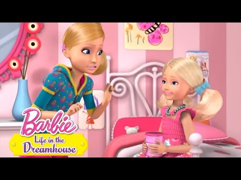 Video: Barbie Na Invalidním Vozíku A Protetika
