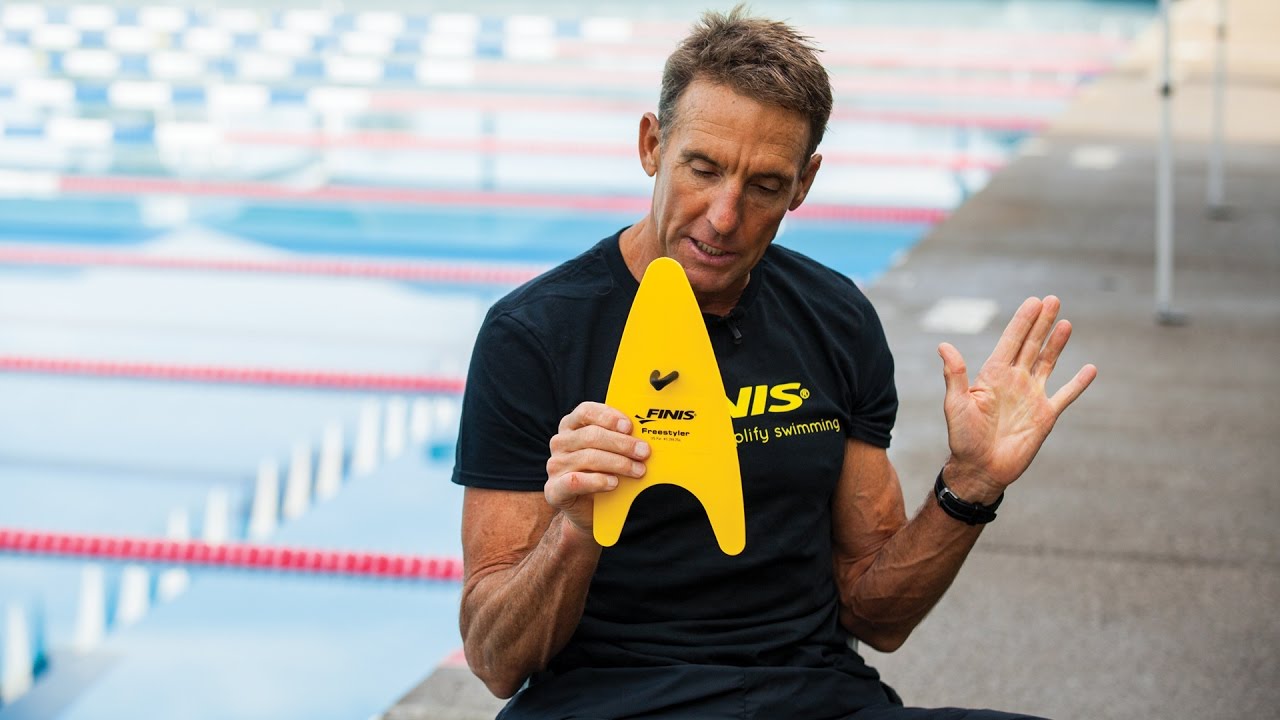 FINIS Dave Scott's Swim Tips | "Why do my swimmers have two paddles?"