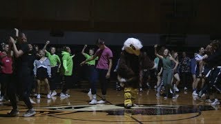 2019 HRVHS Senior Air Guitar