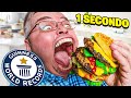 Lui Mangia il panino in 1 SECONDO! (Guinness World Record)