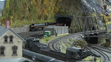 Now boarding: Model train exhibit scales down big locomotives