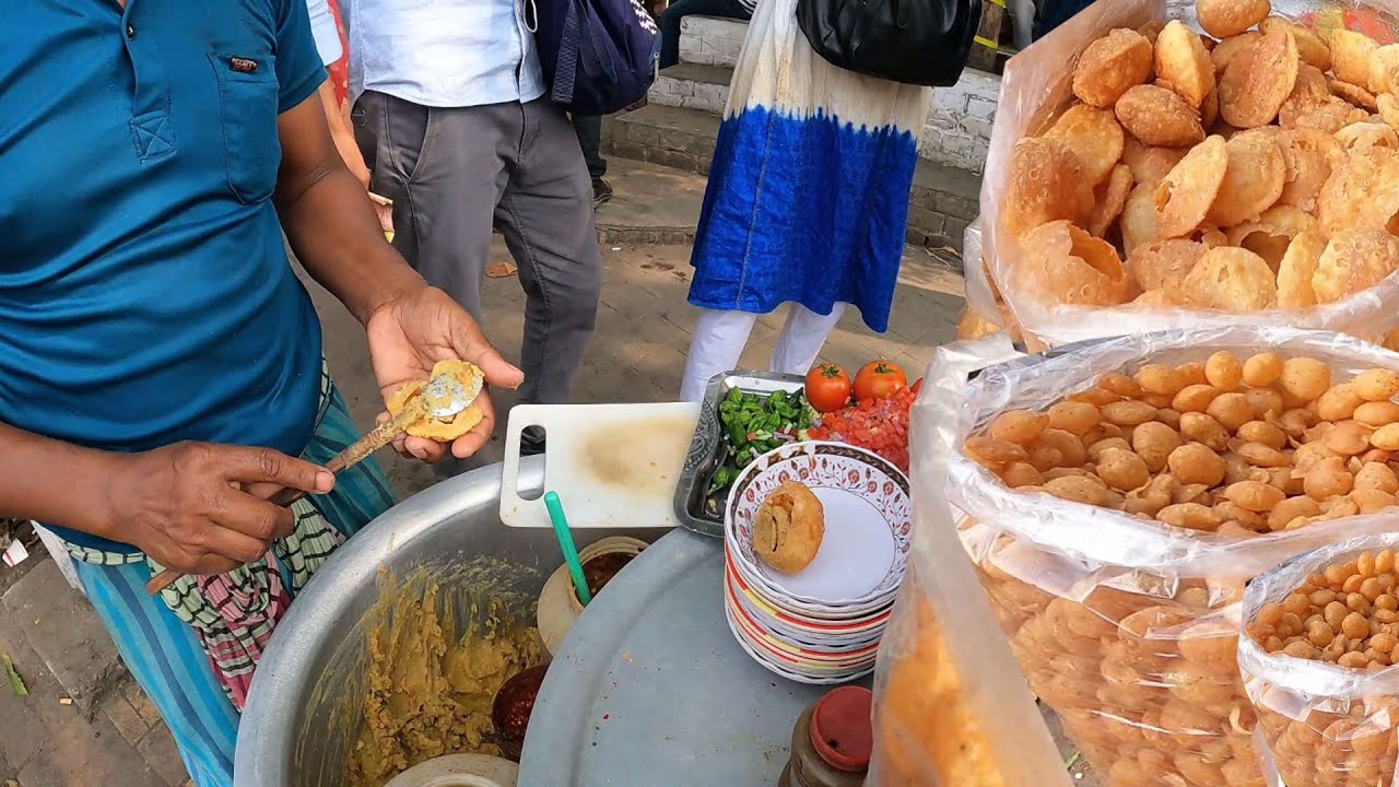 Cost 30 Bangladeshi Famous Bhelpuri Wala! Extreme Sharp Knife Skills