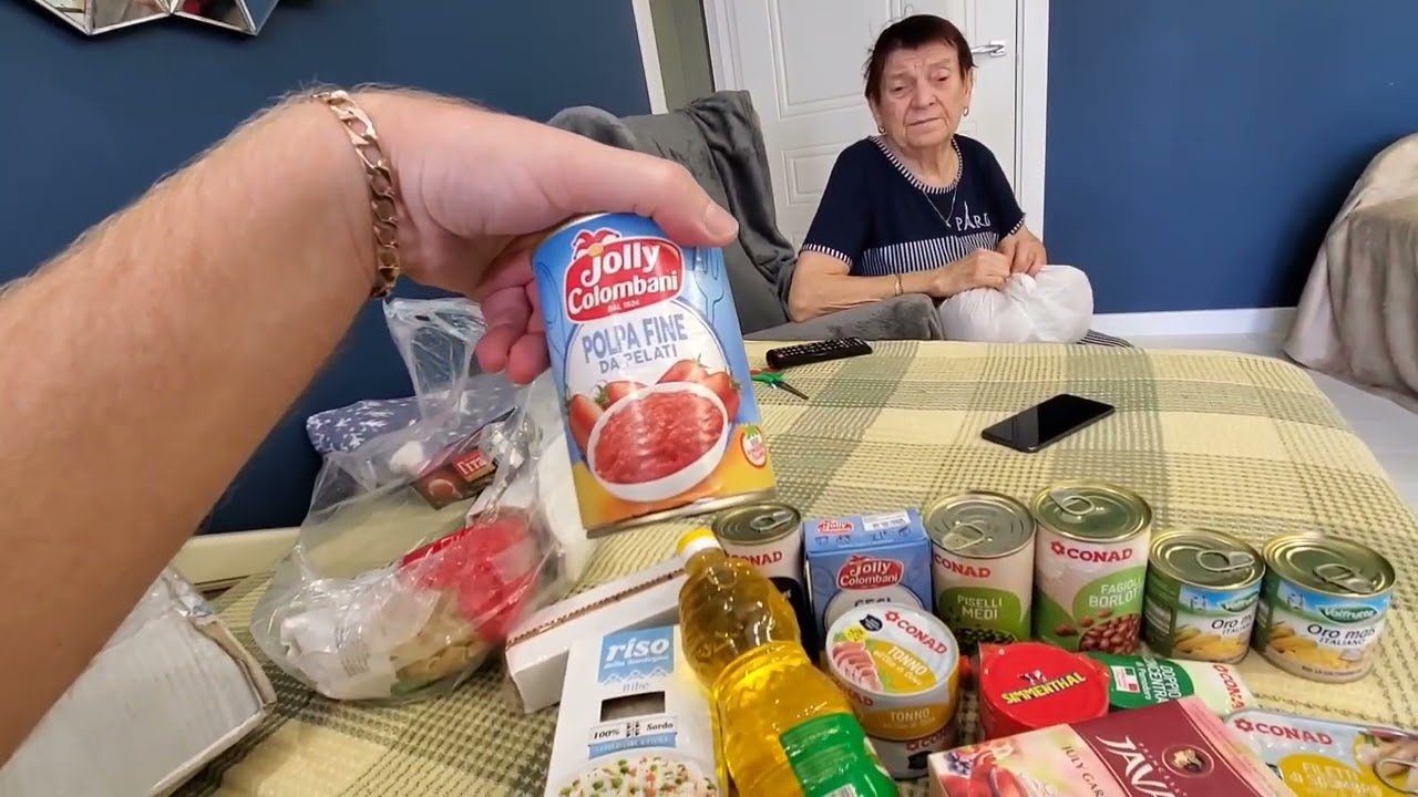 Посылка с гуманитаркой - YouTube