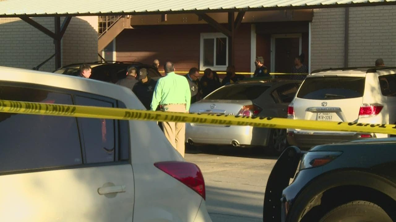 San Antonio Police searching for suspect after deadly apartment complex ...