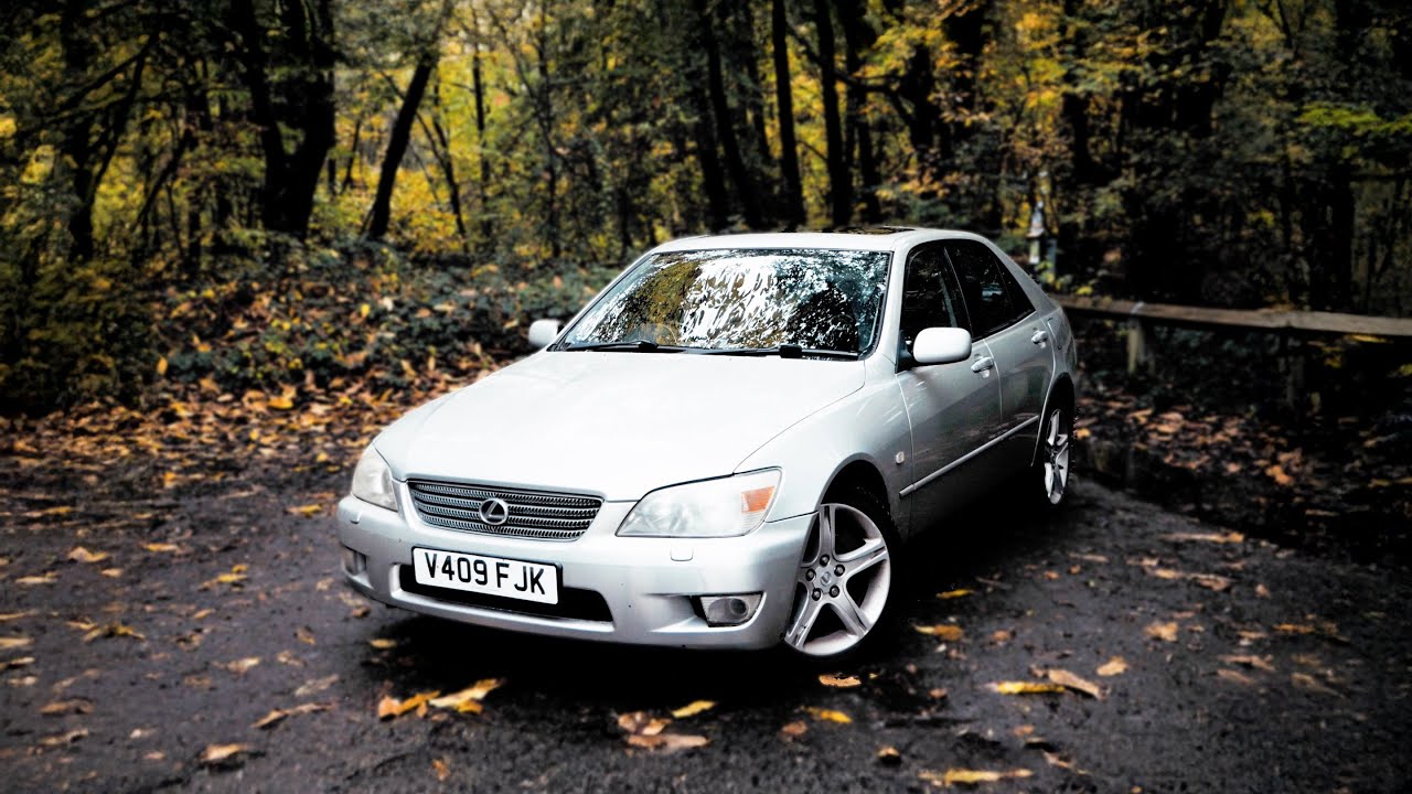 Лучший недорогой роскошный седан, который можно купить за деньги