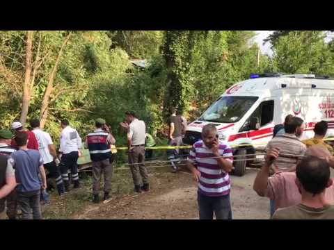 Çamlıca'da Fındık İşçilerini taşıyan Traktör şarampole uçtu