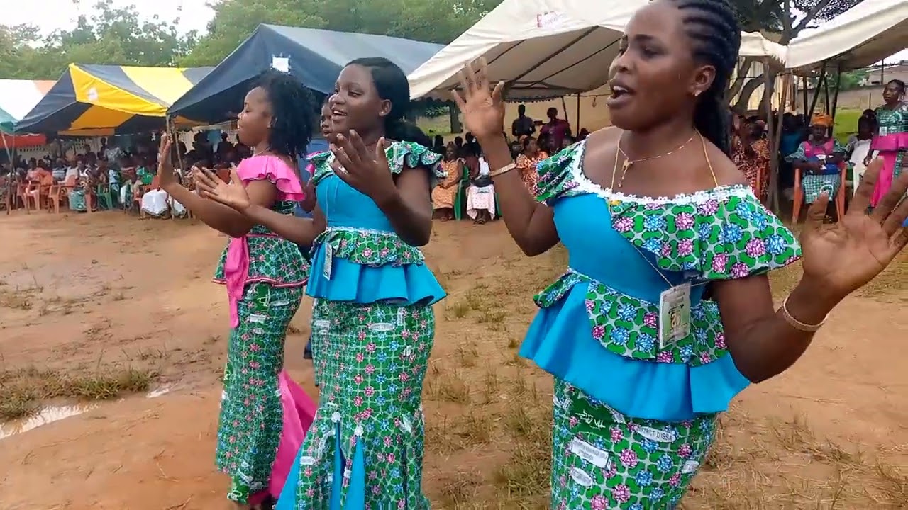 Ezékiel koffi chantre à la convention Régionale CMA d'issia 