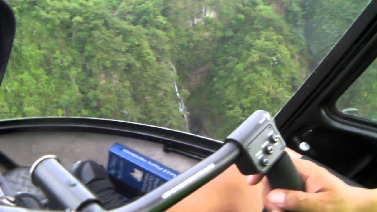 Beautiful helicopter ride in Barranquitas, Puerto Rico + (UFO sighting at 1:15)