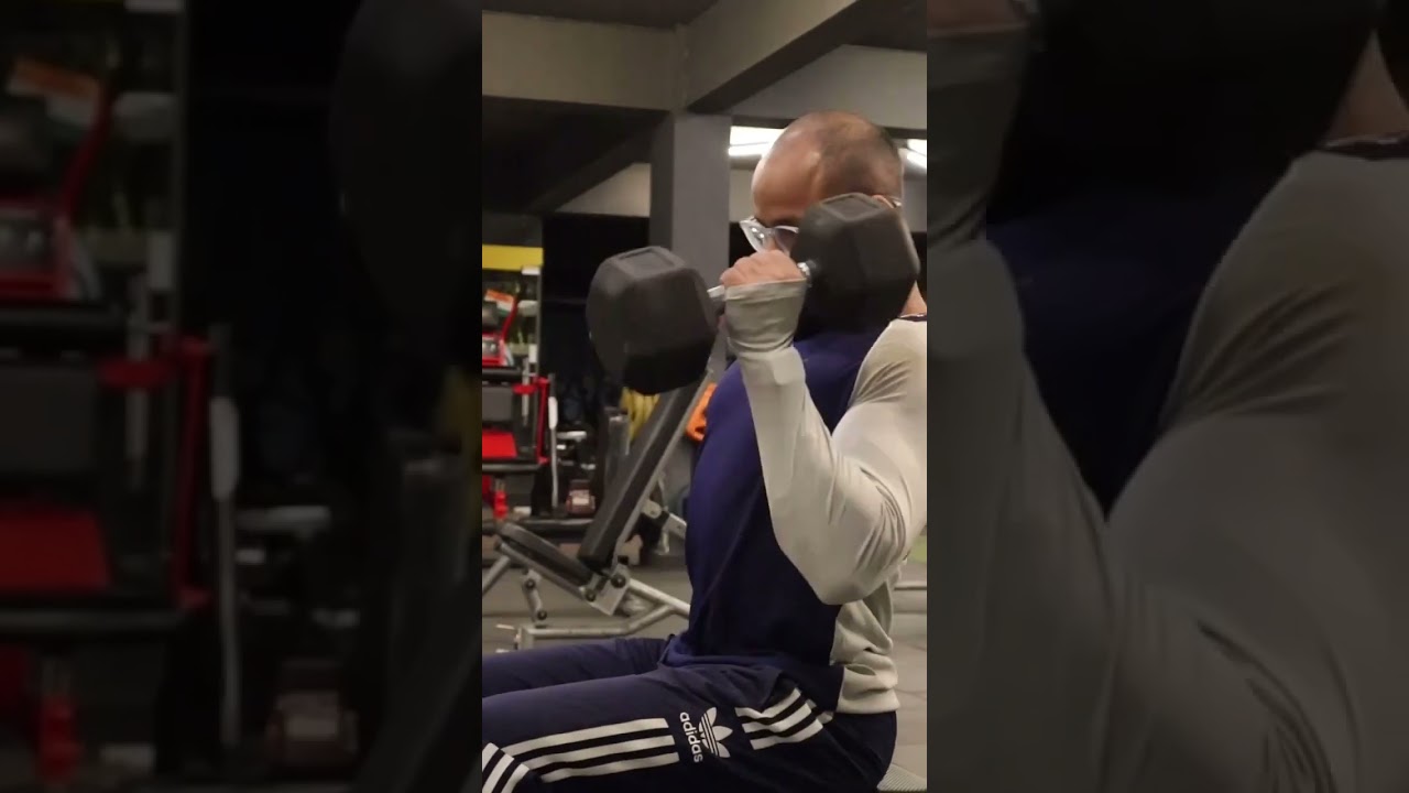 "Bicep Blitz: Master the Basics for Maximum Growth!" 