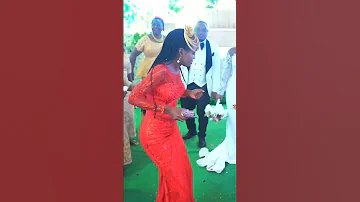 HUYU SIO BI HARUSI NI MGENI TU RAHA JIPE MWENYEWE KIGOMA WEDDING 