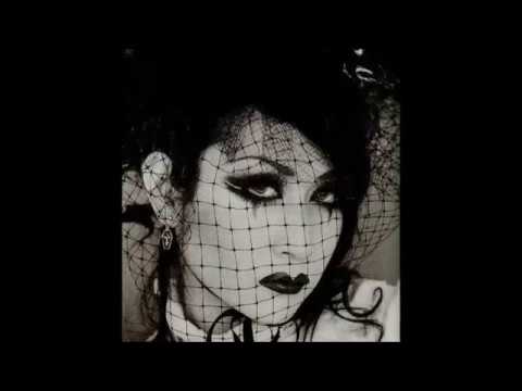 MANA 様 - MALICE MIZER マリスミゼル - YouTube