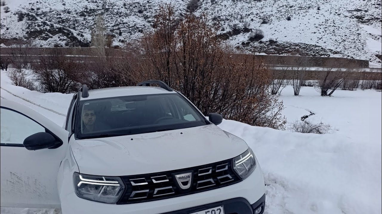 KÖY YOLU GEÇİT VERMEDİ 