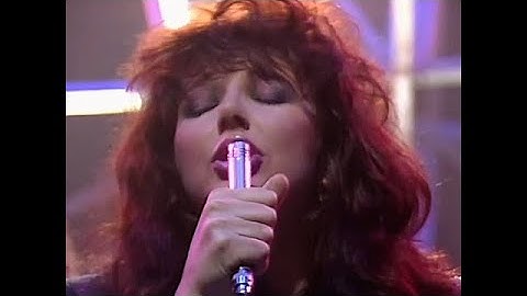 Kate Bush - Running Up That Hill (TOTP) Remastered - 1985 HD & HQ