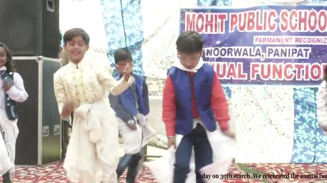Dance by little champs of Mohit Public School Noorwala Panipat  lungi