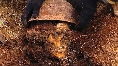 WE INFILTRATED THE JAPANESE UNDERGROUND BUNKERS ON SHUMSHU ISLAND / WW2 METAL DETECTING