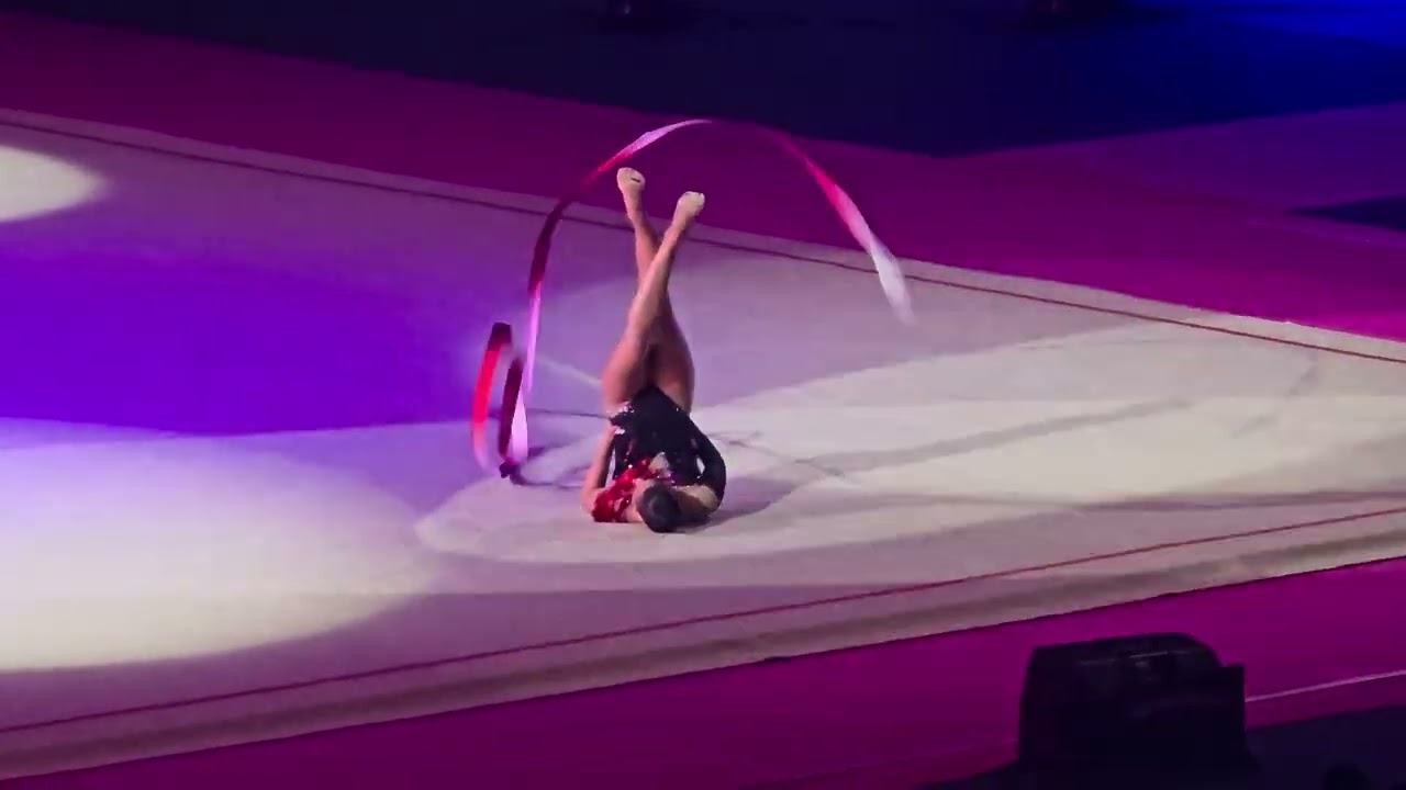 Euskalgym 2025. Sofia Raffaeli ejercicio libre