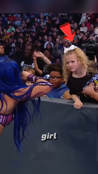 Sasha Banks Mocks a little fan #shorts #smackdown