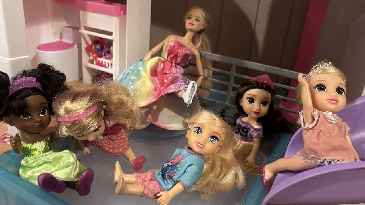 Frozen Pool | Princess Toddlers