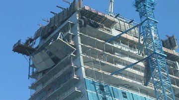 Construction collapse injures several people in Brickell