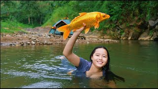 Cdaning Alone In A Hot Tent By A Crystal Clear Stream  Showering And Cooking