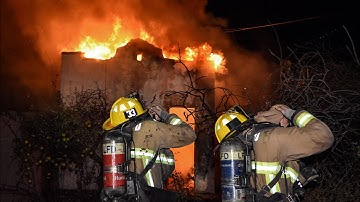 LAFD Task Force 64 & Engine 33: Backhouse/Garage Fire