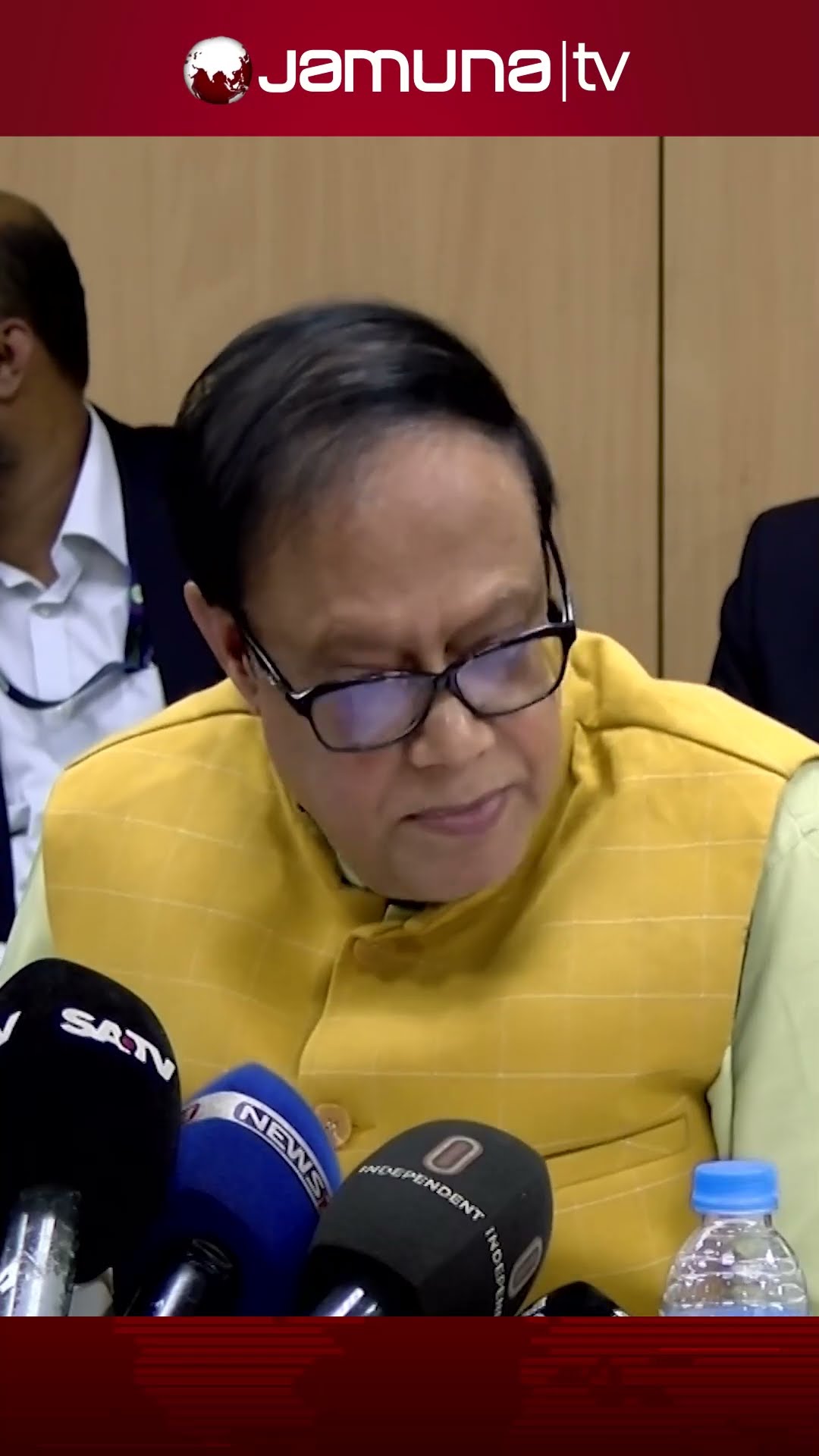 এস আলম নিজেও জানেনা সে কত টাকা পাচার করেছে: গভর্নর #governor #salam #jamunatv