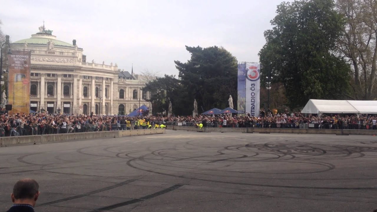 Formula1ShowRun Vienna DanielRicciardo