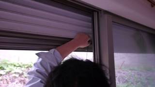 オンリーハウス点検日記、木村監督の点検日記です。呼吸する家にお住まいの川崎市の方の5年点検、リビングシャッター点検④。3/19